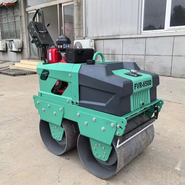 FVR600P/D Double Drum Vibratory Road Roller with plastic water tank